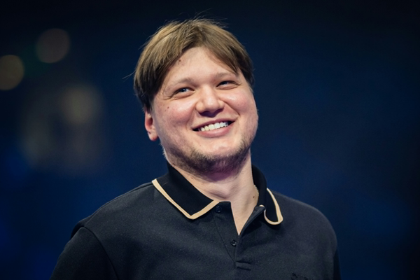 s1mple：连续9天的训练很棒，很想展示个人真实状态