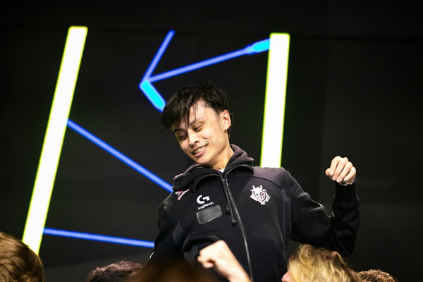 Stewie2K专访：签证争议直言规则至上 | 谈Major替补身