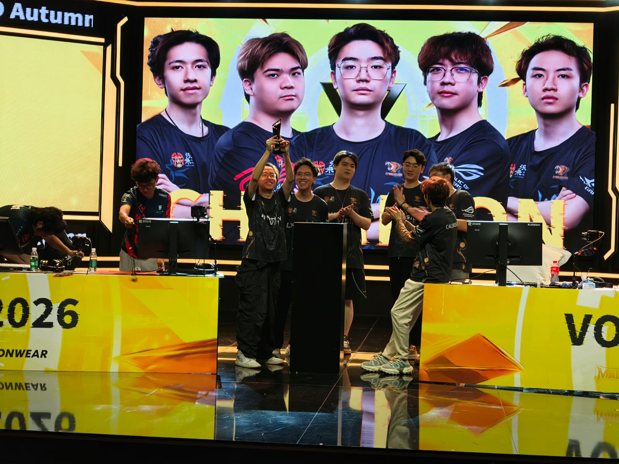 冰火两重天！LVG横扫夺冠Major出线率飙至90%，TYLOO告急跌至62.5%