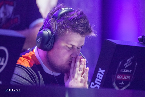 2017 年度top20最佳选手第20名:snax