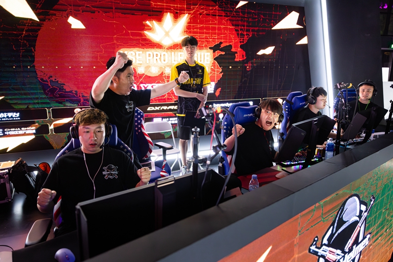 Xlp Esports 【XPL比赛图集】选手欢呼击掌;LVG勇夺桂冠_5EPlay - 5EPlay赛凡网