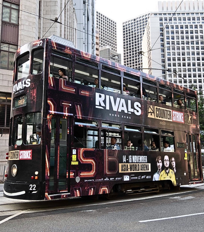 BLAST巅峰赛S2涂装大巴空降香港!m0NESY、ZywOo、donk电竞明星形象引爆街头热潮 BLAST巅峰赛S2涂装大巴空降香港!m0NESY、ZywOo、donk电竞明星形象引爆街头热潮