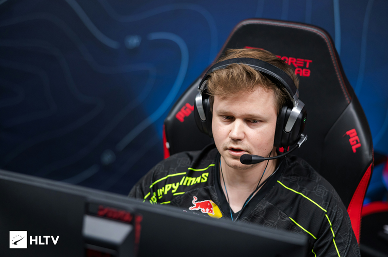 Snappi赛后专访:布加勒斯特惨败是Major前“清醒警告”,NIP指挥坦言备战混乱致0-3出局 Snappi赛后专访:布加勒斯特惨败是Major前“清醒警告”,NIP指挥坦言备战混乱致0-3出局