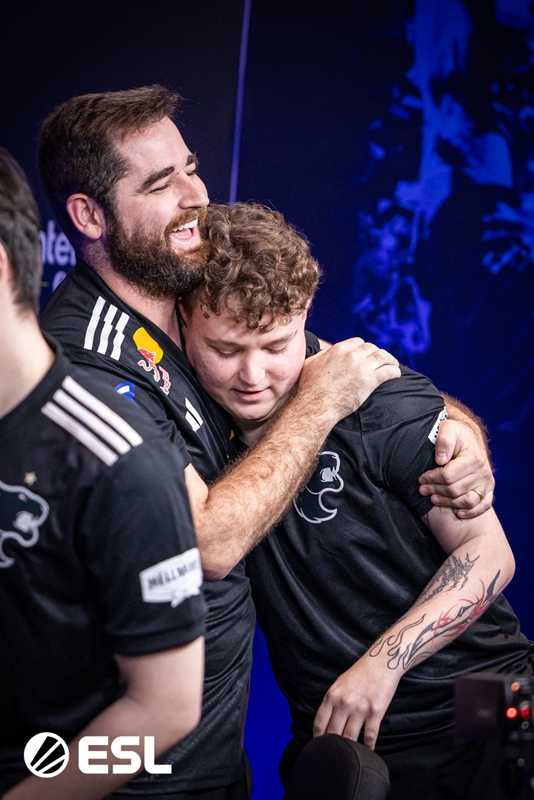 IEM成都2025小组赛阶段现场精彩图集 IEM成都2025小组赛阶段现场精彩图集