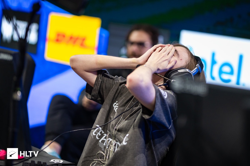 Spirit爆冷出局!sh1ro迷茫发声:不知道哪出了问题,chopper承认状态不佳 Spirit爆冷出局!sh1ro迷茫发声:不知道哪出了问题,chopper承认状态不佳