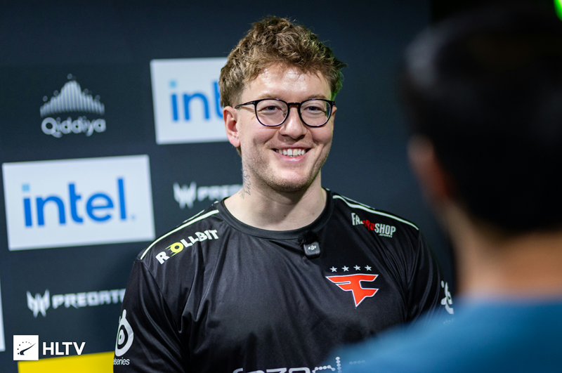 【FaZe内幕】总监亲揭Major生死战:没有rain后团队的真相 【FaZe内幕】总监亲揭Major生死战:没有rain后团队的真相