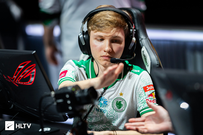 m0NESY:大赛压力外人难知,如今找回了比赛的乐趣 m0NESY:大赛压力外人难知,如今找回了比赛的乐趣