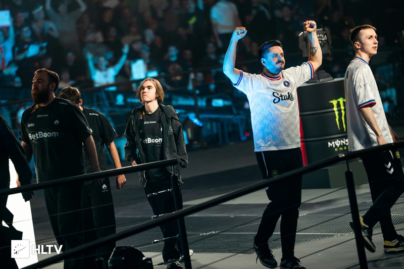 2025 HLTV年度最佳图集