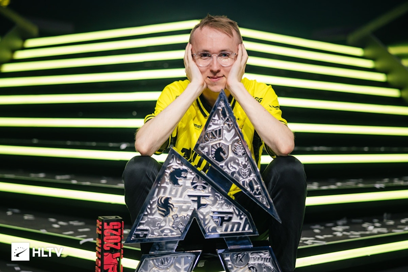 HLTV 2025年度最佳选手TOP3：ropz