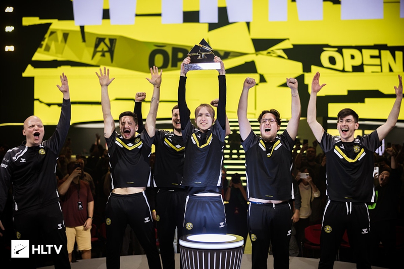 HLTV 2025年度最佳选手TOP3：ropz