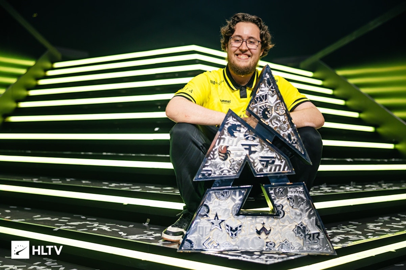 HLTV 2025年度最佳选手TOP1:ZywOo HLTV 2025年度最佳选手TOP1:ZywOo