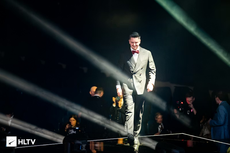 apEX专访:直言Vitality已超越Astralis巅峰年,力挺XTQZZZ年度最佳教练当之无愧 apEX专访:直言Vitality已超越Astralis巅峰年,力挺XTQZZZ年度最佳教练当之无愧