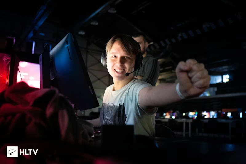 月度之星：dziugss的跃升之路与FUT的立陶宛答案