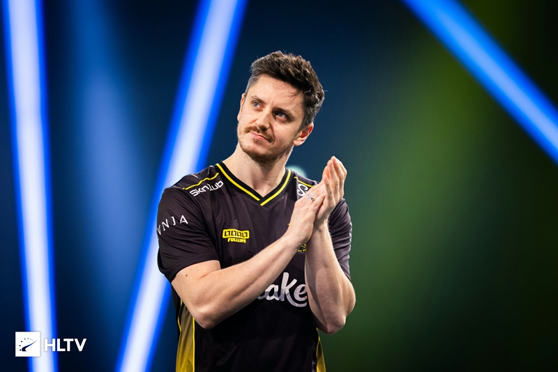 外媒采访Vitality指挥apEX：史上最佳战队该让粉丝去争论，我只想继续写历史