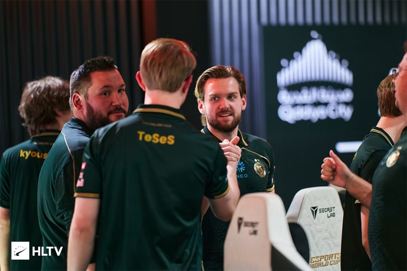 Falcons以 2-0 比分击败Astralis,赛后NiKo接受采访:努力争冠,帮助Falcons拿下EWC俱乐部积分榜第一 Falcons以 2-0 比分击败Astralis,赛后NiKo接受采访:努力争冠,帮助Falcons拿下EWC俱乐部积分榜第一