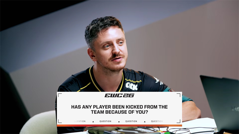 EWC趣味采访：NiKo vs apEX 测谎仪“对决”