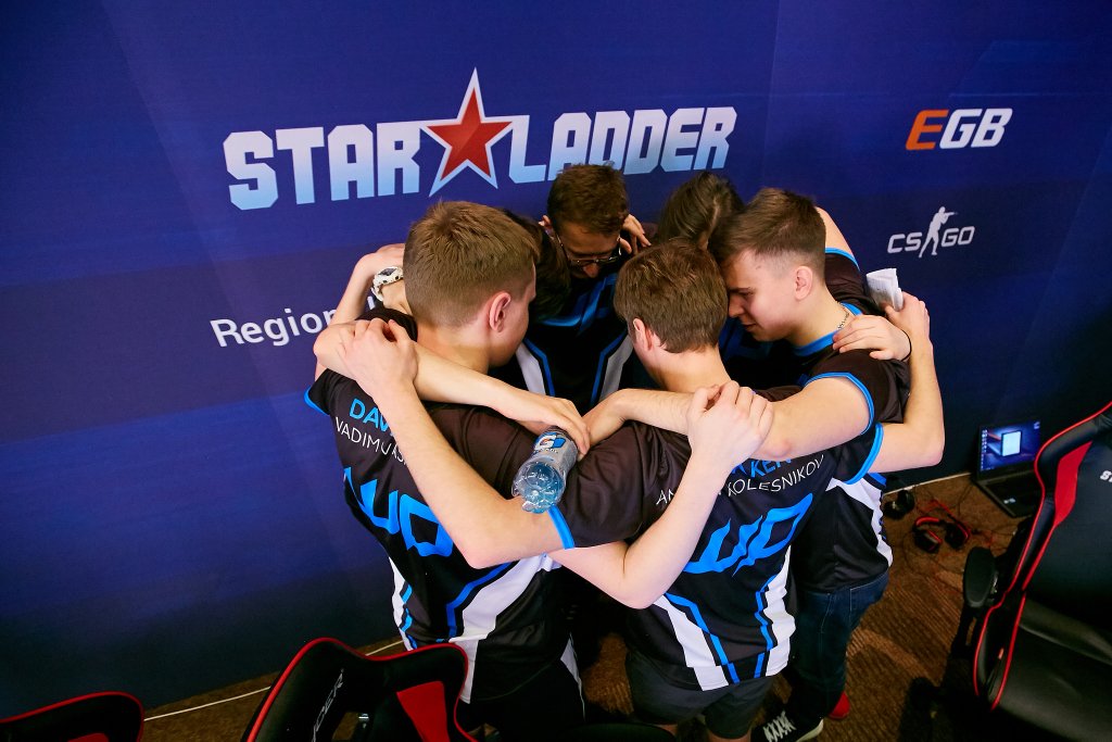 02s1mple回国加盟worst players