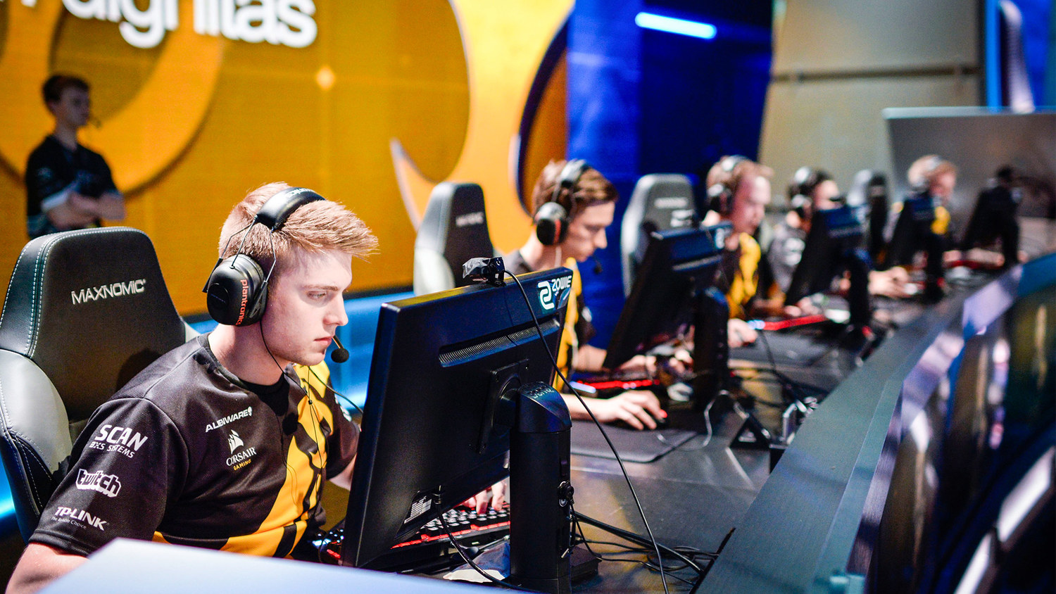 5e时报: 幻彩3尚有余温,伽马箱强势来袭