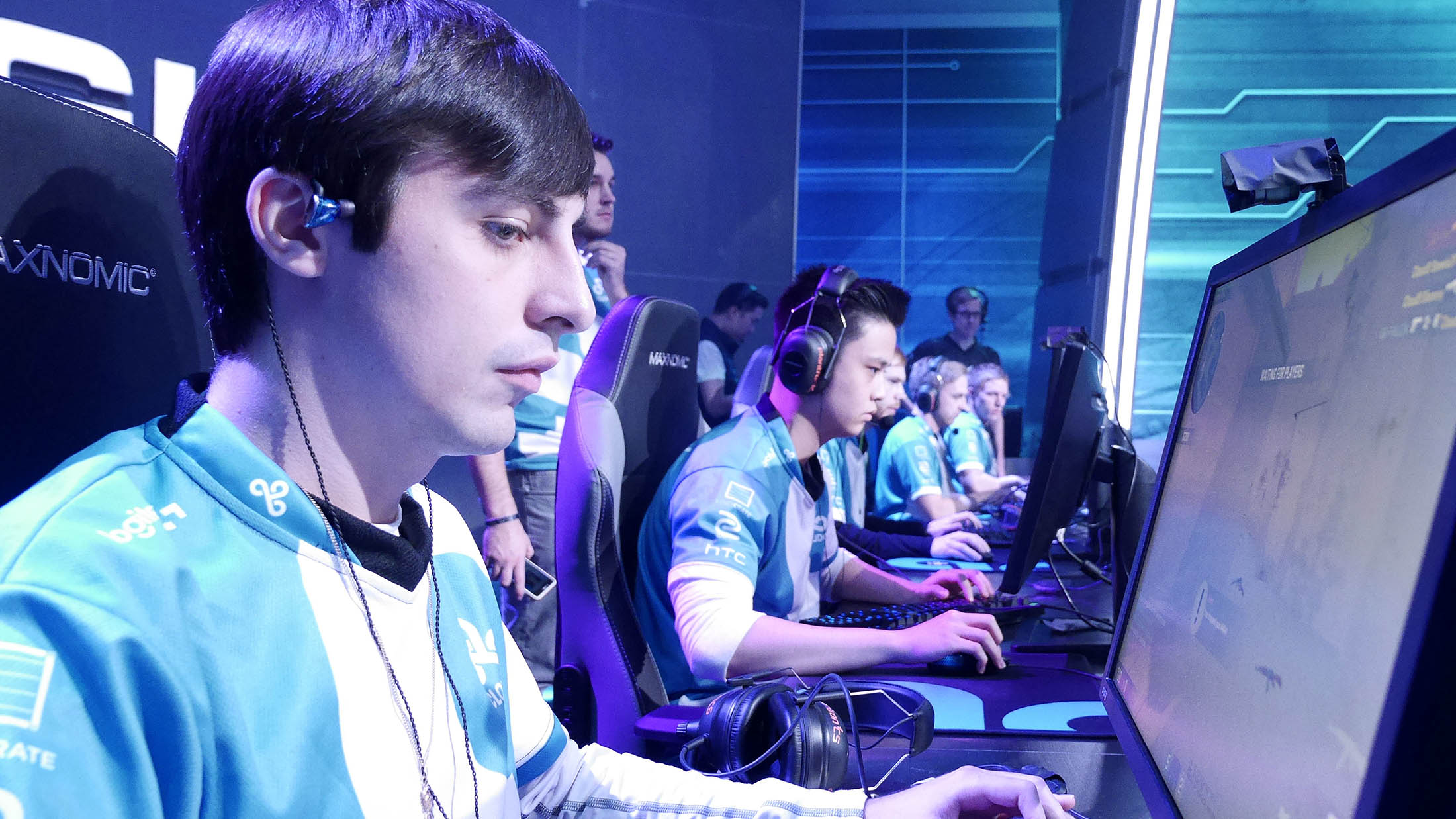 5e时报: 5e携手赛睿举办草根赛事