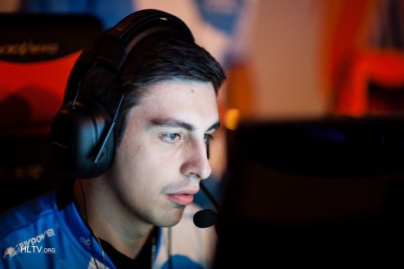 三场精彩的对决中shroud的发挥至关重要.